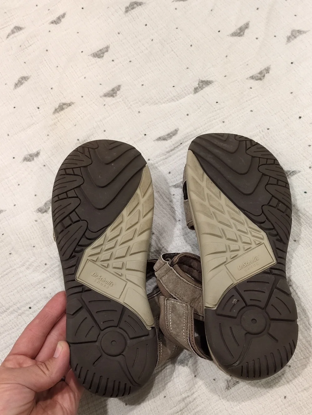 ❤️🩴🤎Dr. Scholl's Taupe Suede Adjustable Strap Sandals Women's size 8.5 M❤️🩴🤎